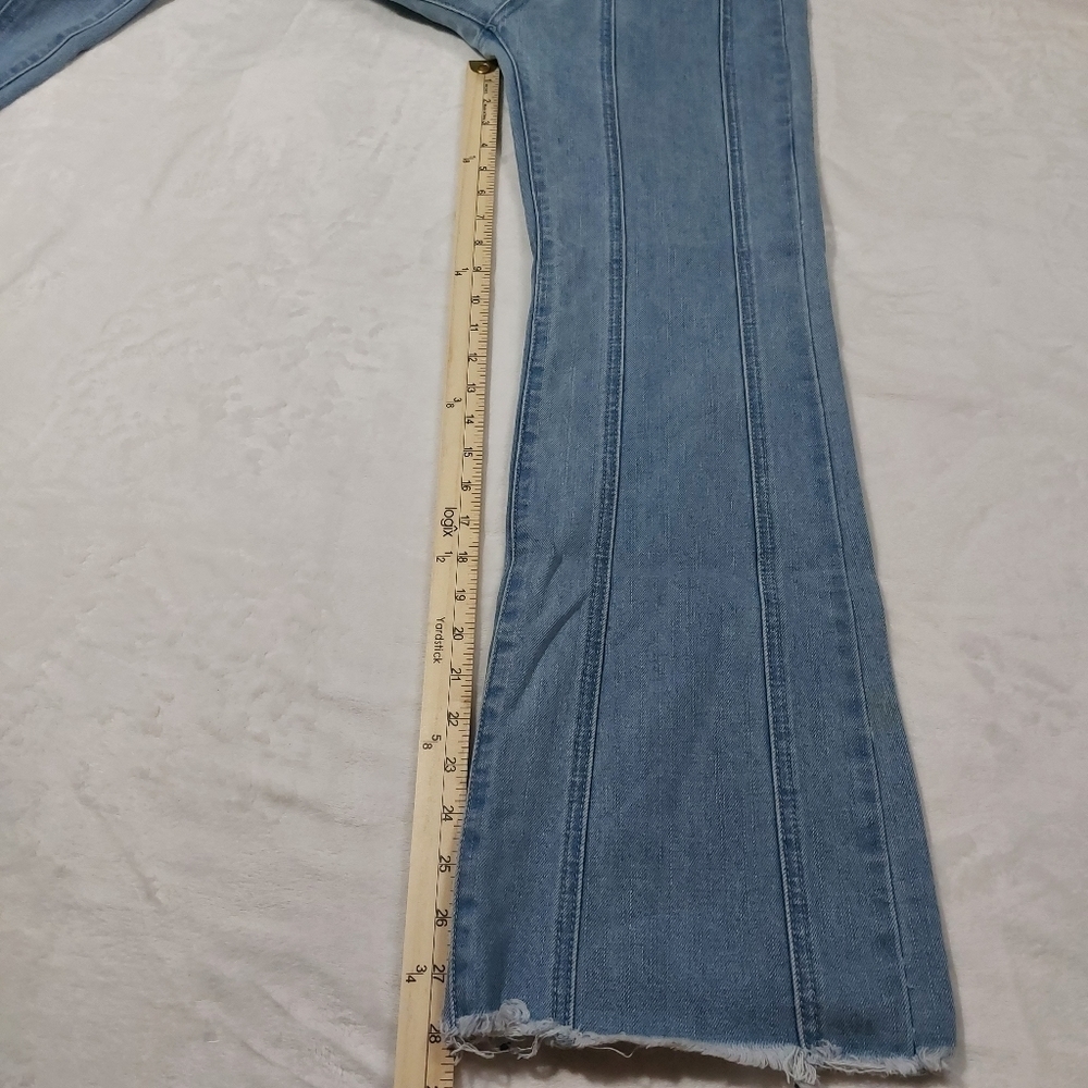 LISTICLE WOMEN'S FLARE RAW HEM DENIM BLUE JEANS SIZE SMALL - Picture 5 of 12